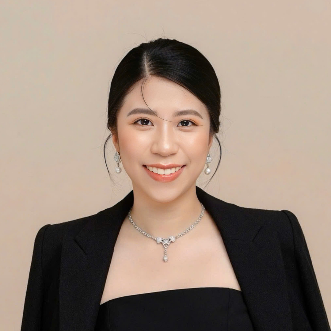 Helen Nguyen - Money & Wealth Coach/Mentor